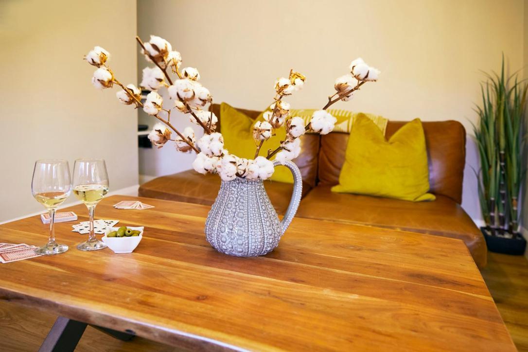 The Nest- 2 Bed * Whitby